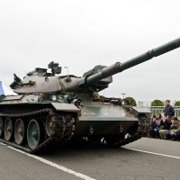 展示された74式戦車