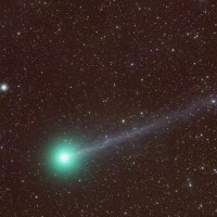 8000年に1度の奇跡と言われる『ラブジョイ彗星（Lovejoy）』