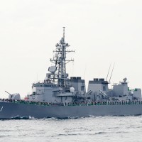 受閲第1群・護衛艦おおなみ（DD-111）