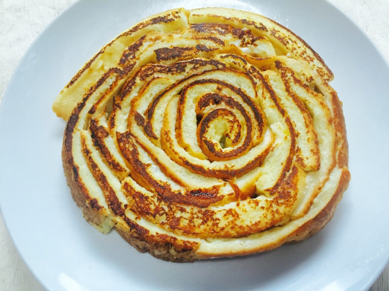 パンの耳でつくる「ぐるぐるフレンチトースト」　簡単豪華でカフェタイムが華やぎそう