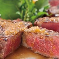 『ステーキハウスフォルクス』で肉汁ジュッワ～の「熟成サーロインステーキ」食べ放題やるってよ！