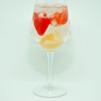 イチゴ＆白桃のスピリッツ漬けグラス