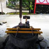 恋木神社のお手鉢