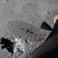 月面に残されたアポロ14号の機器運搬車（Image：NASA）