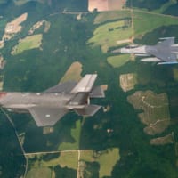 オランダ空軍のF-35AとF-16C（画像：オランダ国防省）