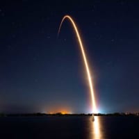 ファルコン9ロケットの軌跡（画像：SpaceX）