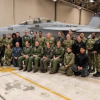 追悼飛行を担当するのは全員女性（画像：U.S.Navy）