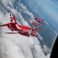 編隊飛行するレッドアローズ（Image：RAF Crown Copyright 2019）