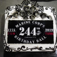 ベトナム捕虜行方不明車対応局の海兵隊創設記念日ケーキ（Image：USMC）