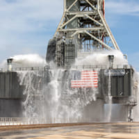 ケネディ宇宙センター39B発射施設の水散布テスト（Image：NASA）