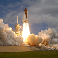 スペースシャトルの打ち上げ（Image：NASA）