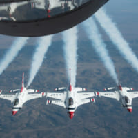 空中給油で集合したサンダーバーズ（Image：USAF）