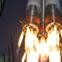 燃焼するソユーズ2.1aロケットのエンジン（Image：Roscosmos／RSCエネルギア）
