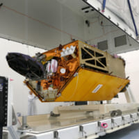 環境試験設備に到着したセンチネル6A（Image：Airbus）