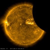 NASAの太陽観測衛星SDOが撮影した日食（Image：NASA／JPL）