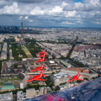 パトルイユ・ド・フランスのアルファジェットから見たレッドアローズ（Image：フランス空軍）