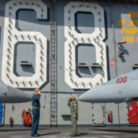 CSG-11司令官カーク少将の着任式（Image：U.S.Navy）