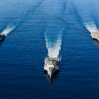 インディペンデンス級3隻の編隊航行（Image：U.S.Navy）