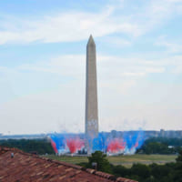 ワシントン記念塔での昼花火（Image：U.S.Army）