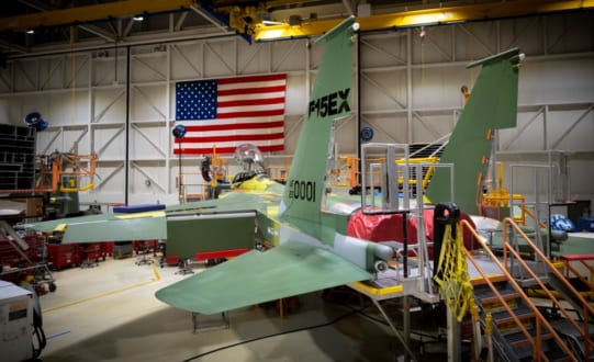 アメリカ空軍 F-15の最新版F-15EXを正式発注 | おたくま経済新聞