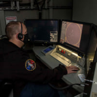 空母フォードのレーダー室（Image：U.S.Navy）