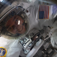 船外活動中のベンケン宇宙飛行士（Image：NASA）