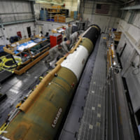 ICBMブースターの整備（Image：USAF）
