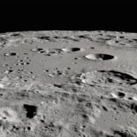 月のクラビウス・クレーター（Image：NASA）