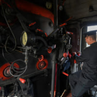 牽引機関車の運転室（Image：ロシア国防省）