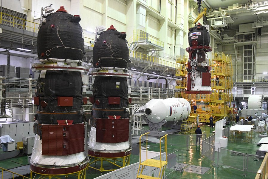 ソユーズMS-17　10月14日の打ち上げを前に宇宙船用推進剤を充填