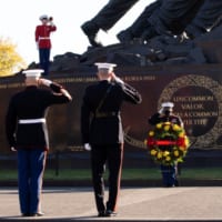 アーリントン国立墓地・海兵隊慰霊碑での追悼式典（Image：USMC）