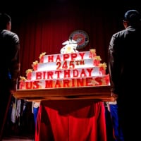 キャンプ・ペンドルトンの海兵隊バースデーケーキ（Image：USMC）