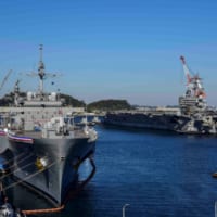 横須賀で第7艦隊旗艦ブルーリッジと空母ロナルド・レーガン（Image：U.S.Navy）