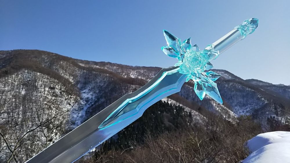 まさにソードアート　冬の敦賀に舞い降りた「青薔薇の剣」