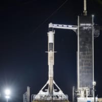 発射台に据えられたファルコン9ロケット（Image：SpaceX）