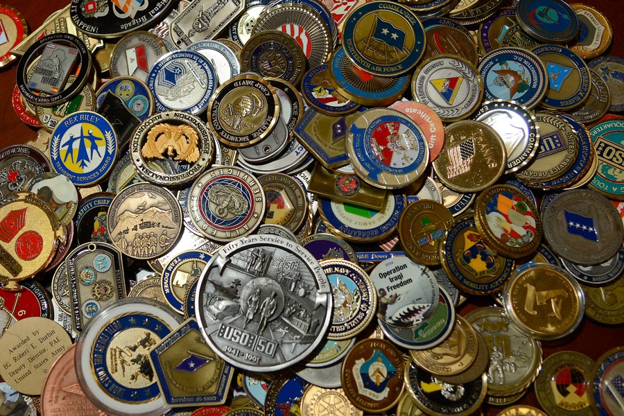 軍隊・自衛隊のチャレンジコインは連帯の証 | おたくま経済新聞