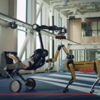 異なる種類のロボットが近接して動ける制御技術