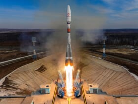 OneWeb衛星を載せて打ち上げられるソユーズ2.1bロケット（Image：Roscosmos）