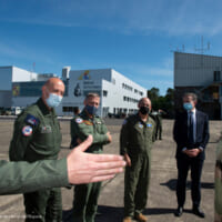 基地を訪問した3か国の司令官（Image：フランス航空宇宙軍）