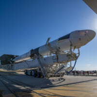ロールアウトするCRS-22（Image：SpaceX）