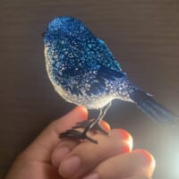 青い鳥の立体切り絵作品