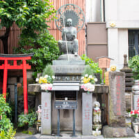 境内の延命地蔵菩薩像