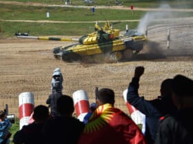 アラビノ訓練場で開催中の「戦車バイアスロン世界選手権2021」の様子（Image：ロシア国防省）