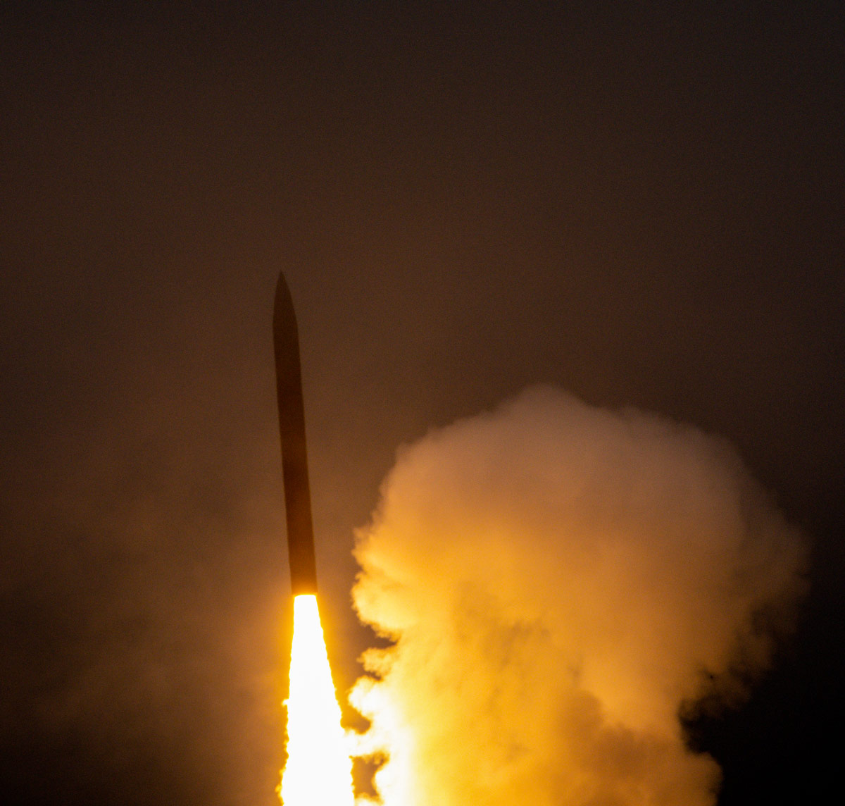 アメリカ弾道ミサイル防衛システム「3段目を使わない」迎撃ミサイル試験に成功