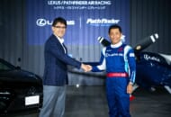 室屋選手（右）と佐藤プレジデント（(c) Lexus Pathfinder Air Racing / Suguru Saito）