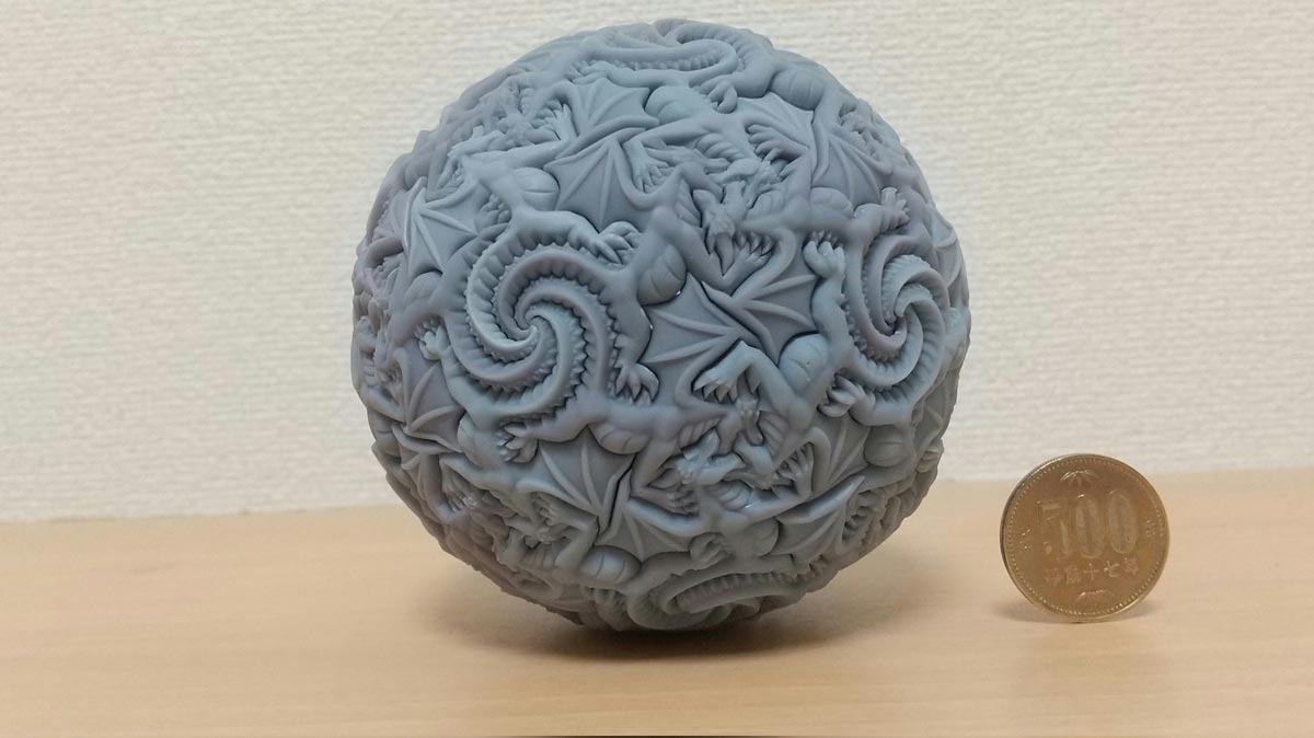 同じ形のドラゴンで作られた立体パズル「テセレーションボール」　60体の美しい組み合わせ