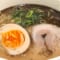 かっぱ寿司がなんつッ亭とコラボ　「秘伝の黒マー油豚骨ラーメン」を実食