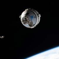 国際宇宙ステーションとスターライナー（画像：NASA）