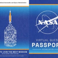 バーチャルゲストパスポートの表紙・裏表紙（画像：NASA）