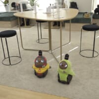 オフィスには小さいペットのようなロボットも2体ほど動いていました